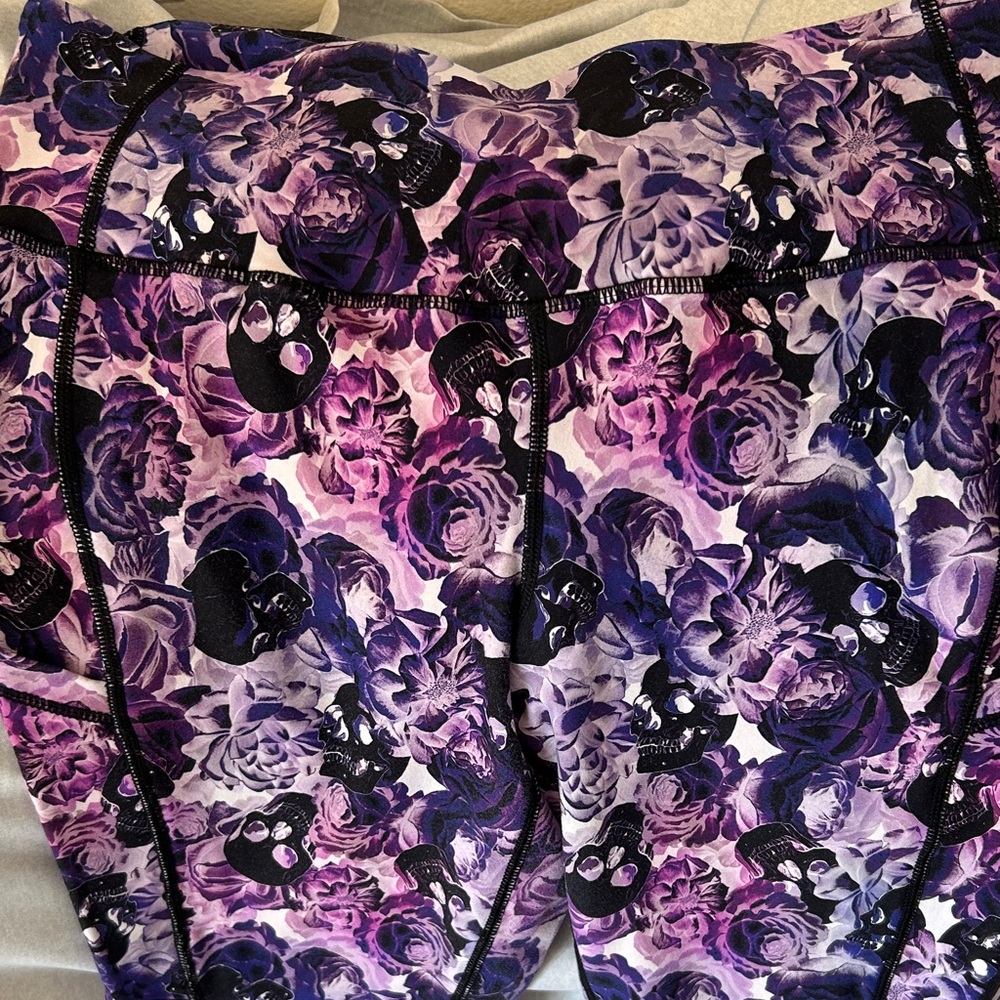 Torrid Purple Floral Skull Print Cropped Pants